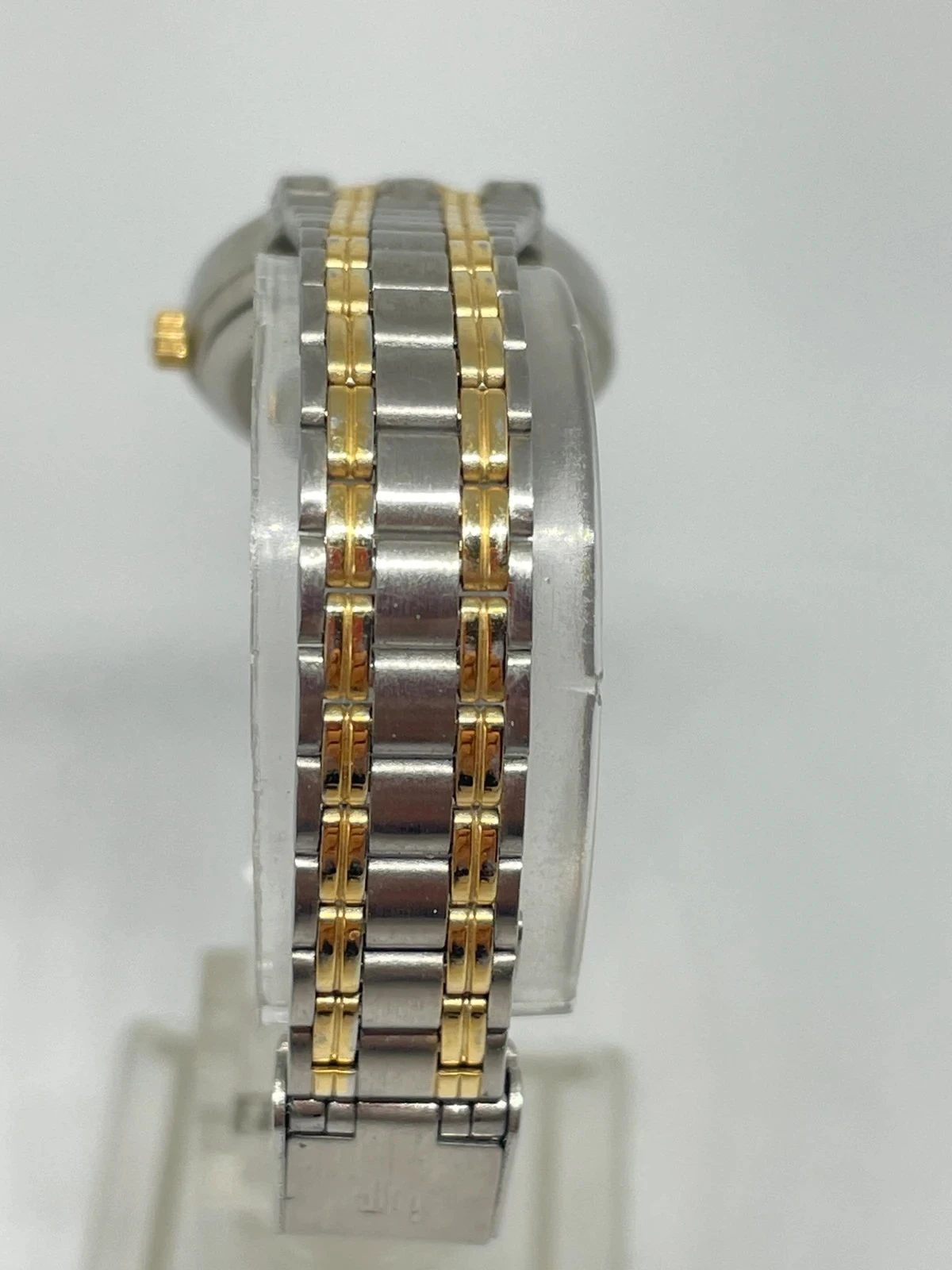 Reloj LIP Classics Quartz mujer | Bicolor dorado y acero, vintage elegante – photo 7